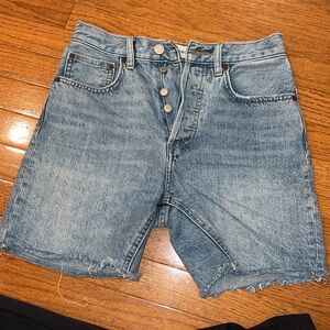 Aritzia Denim Forum 5-button Jean shorts size 24